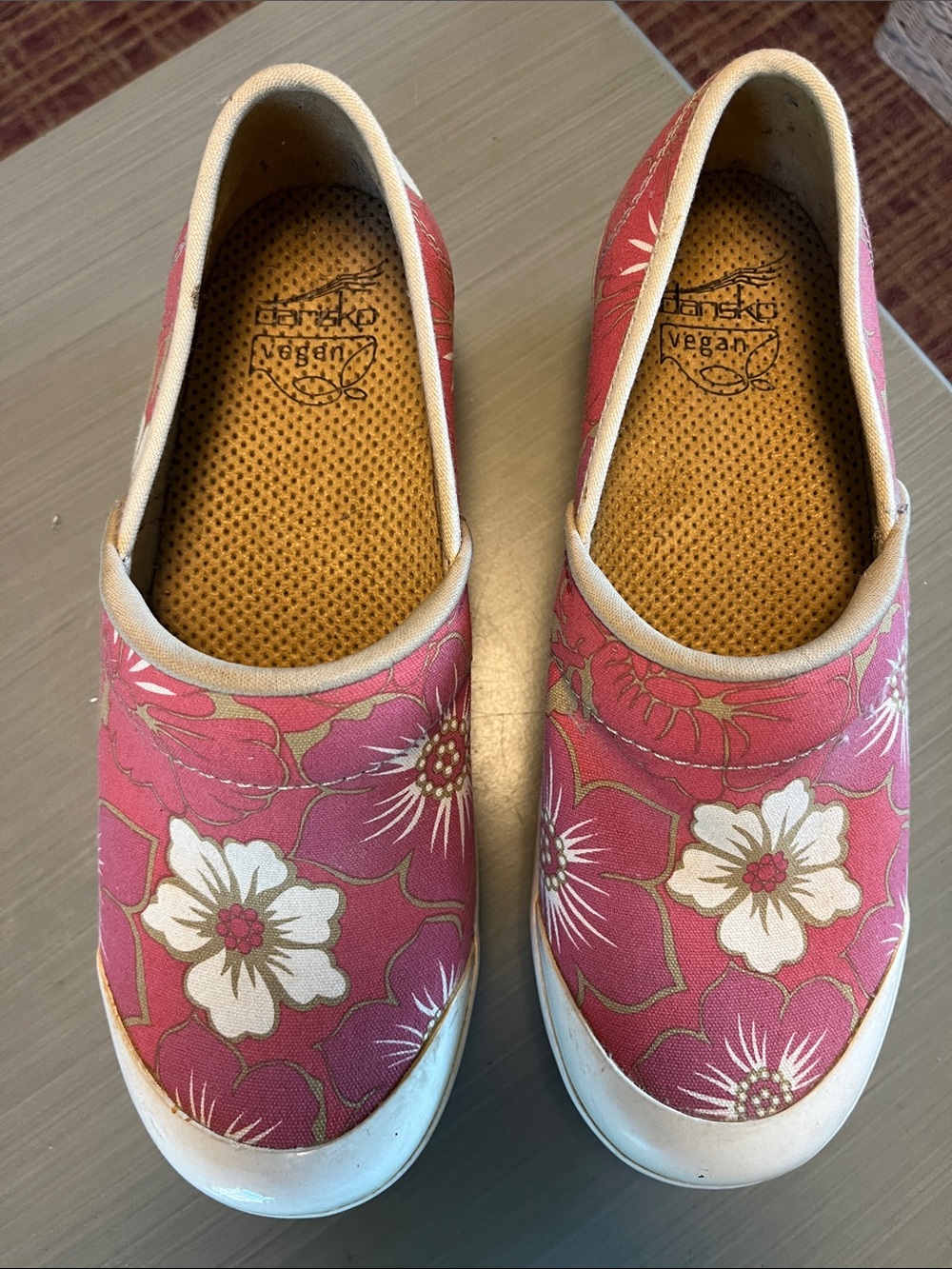 Dansko Vegan Floral Clogs Sz 37